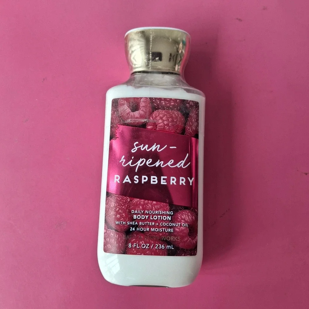 Bath & Body Works SUN-RIPENED RASPBERRY Body Lotion 8 oz